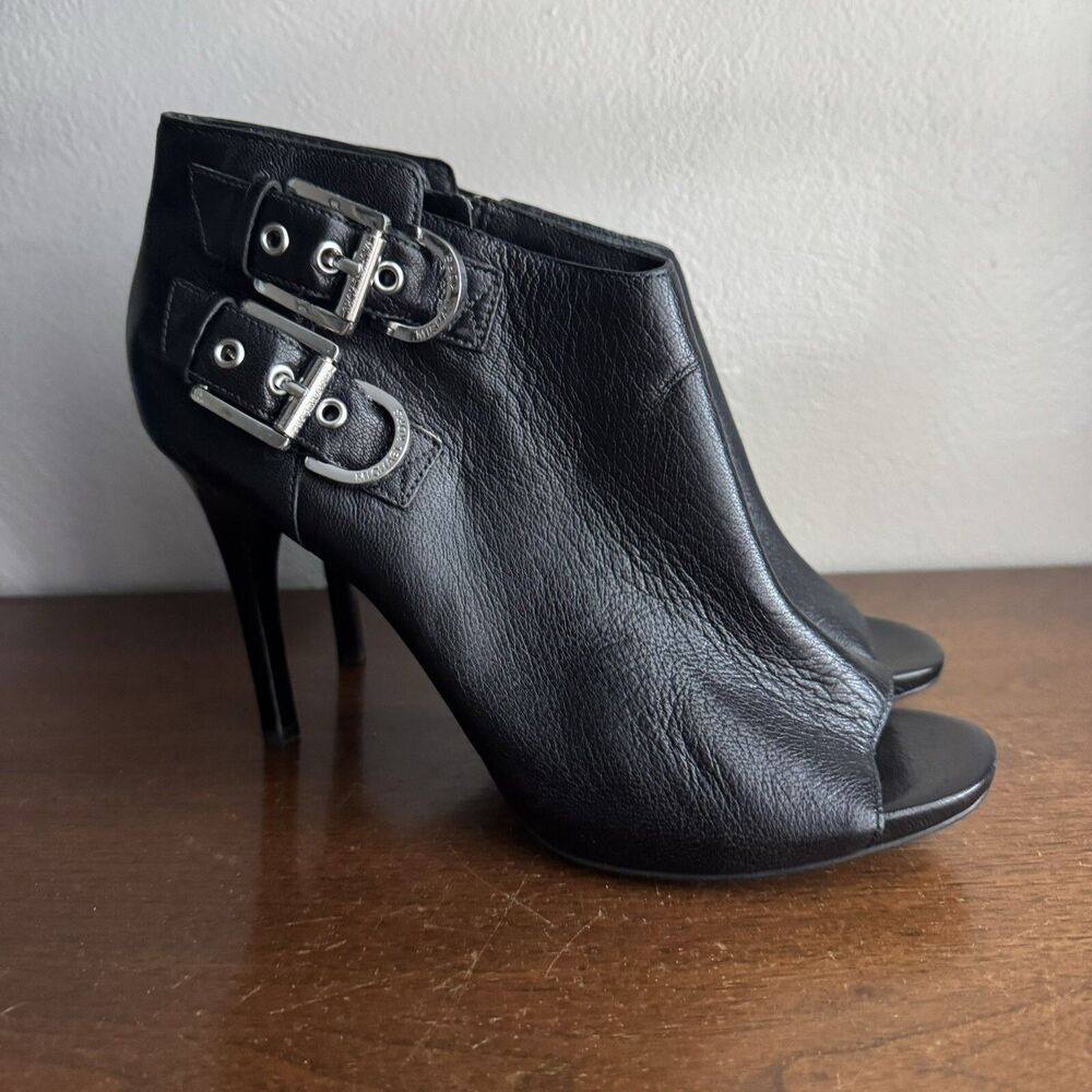 Michael Kors Cheyenne Sz 9.5 Ankle Boot Bootie Black Leather Heels Peep Toe $195